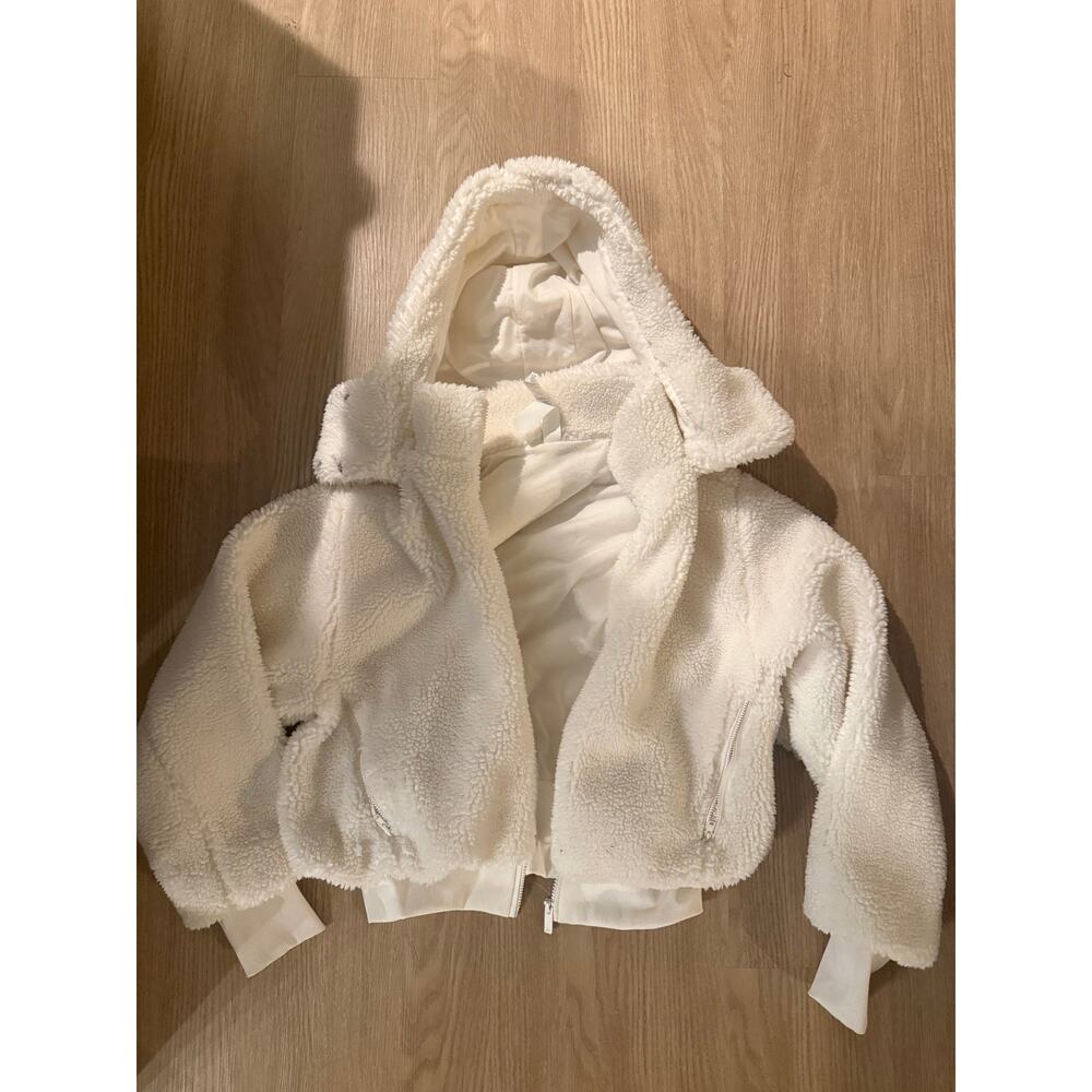 Alo Foxy Sherpa Jacket – Ivory NWT - Picture 3 of 9